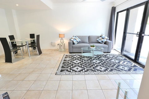 Villa Via Veneto - ACT Tourism 0
