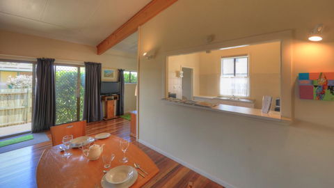 Village Stays Coldstream Gallery Apartment - ACT Tourism 1