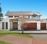 Vineyard Views - ACT Tourism