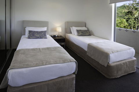 Vue Apartments Trinity Beach - ACT Tourism 1