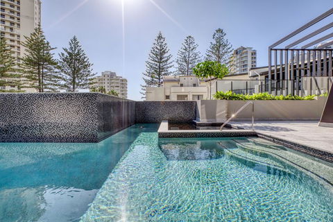Vue Broadbeach - ACT Tourism 2