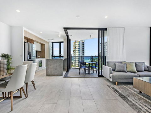 Vue Broadbeach Private 2 Bed Ocean View - ACT Tourism 1