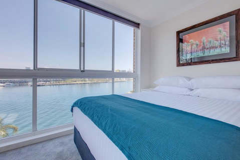 Wake Up To Sydney Harbour - ACT Tourism 1