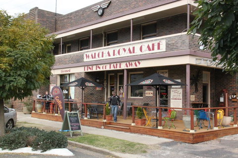 Walcha Royal Cafe & Accommodation - ACT Tourism 0