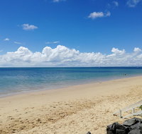 Walk to Beach Queenslander HOME in CBD Hervey Bay - ACT Tourism