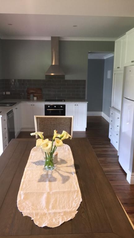 Walnut Tree Cottages - ACT Tourism 2