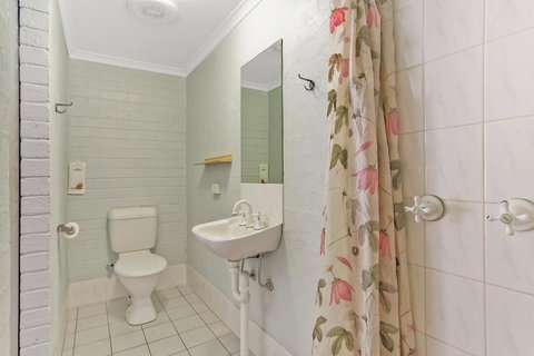 Wandarrah Lodge Hostel - ACT Tourism 1