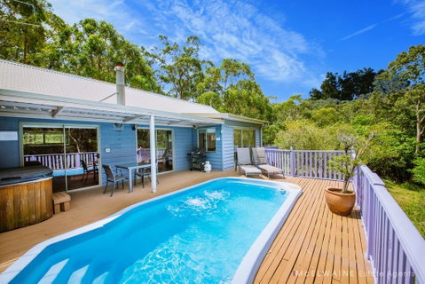 Wanjii II Pool & Spa Getaway - ACT Tourism 0