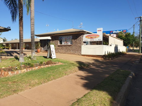 Warrego Motel - ACT Tourism 0