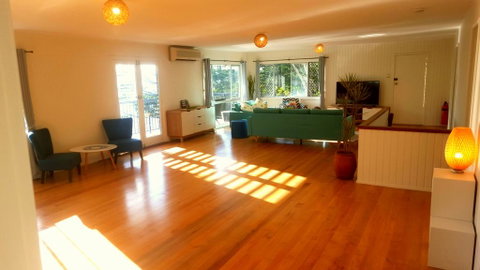 Wategos Surf Shack - ACT Tourism 1