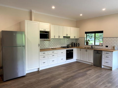 Waterfall Unit Farm Stay - ACT Tourism 2