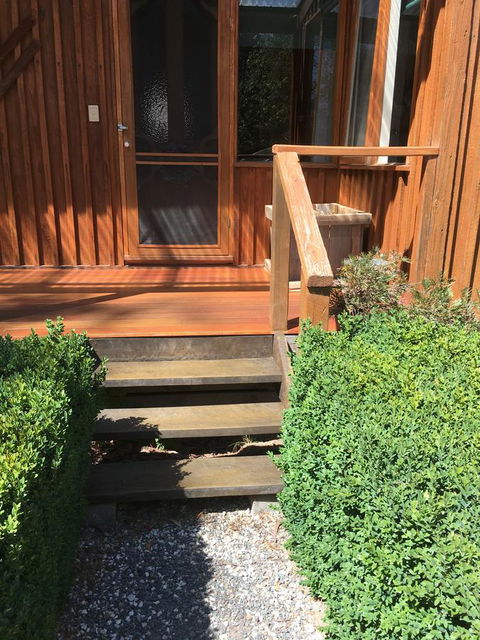 Bluegum Ridge Cottages - ACT Tourism 9