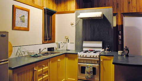 Bluegum Ridge Cottages - ACT Tourism 16