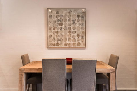 Blazing Stump Motel & Suites - ACT Tourism 32