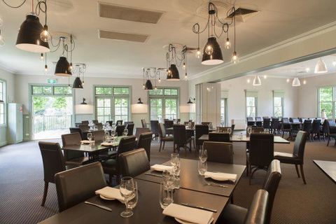 Oscar\'s On The Yarra - ACT Tourism 17
