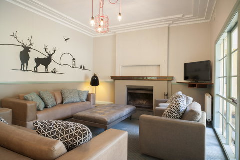 Oscar\'s On The Yarra - ACT Tourism 15