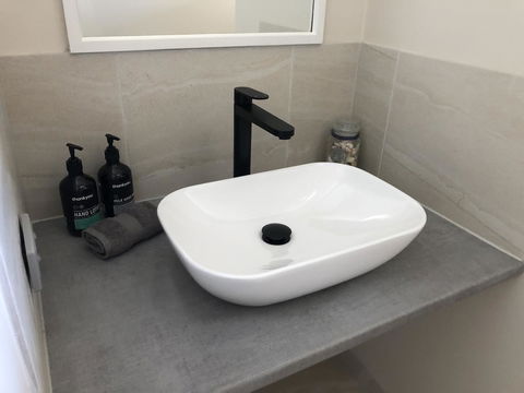 The PC Cottage - ACT Tourism 11