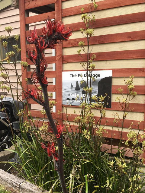 The PC Cottage - ACT Tourism 30