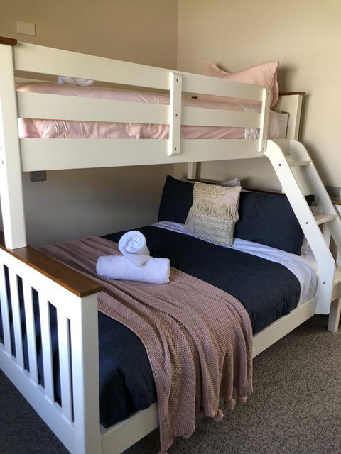 The PC Cottage - ACT Tourism 13