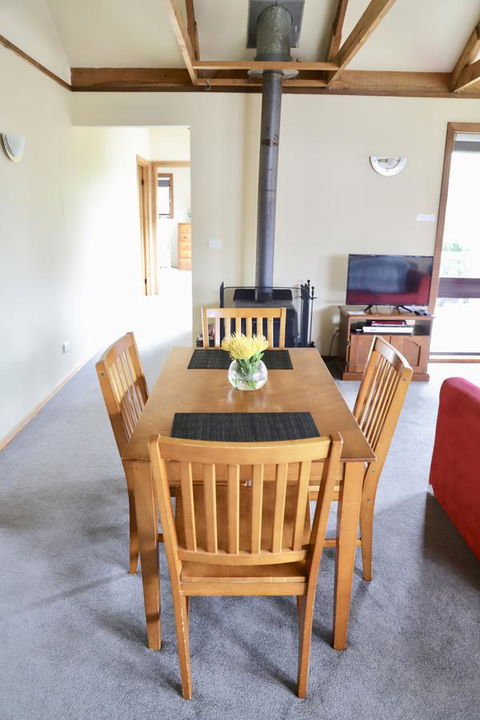 Red Ceder Cottage - Great Ocean Road - Port Campbell - ACT Tourism 15