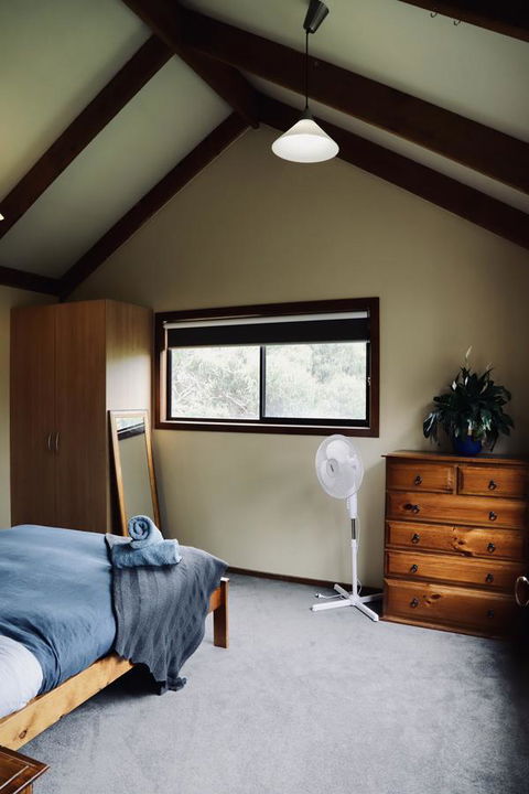 Red Ceder Cottage - Great Ocean Road - Port Campbell - ACT Tourism 4