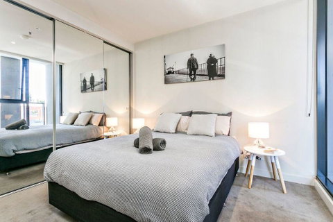 Complete Host 50 Claremont St Apartments - ACT Tourism 18