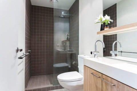 Complete Host 50 Claremont St Apartments - ACT Tourism 24