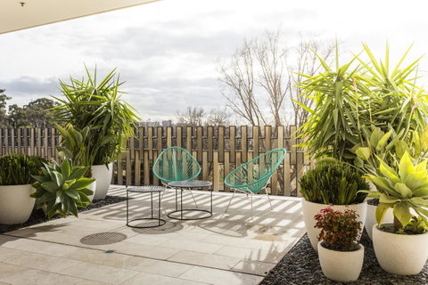Complete Host 50 Claremont St Apartments - ACT Tourism 3