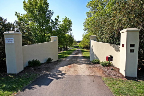 Waybourne- Vineyard And Winery - ACT Tourism 1