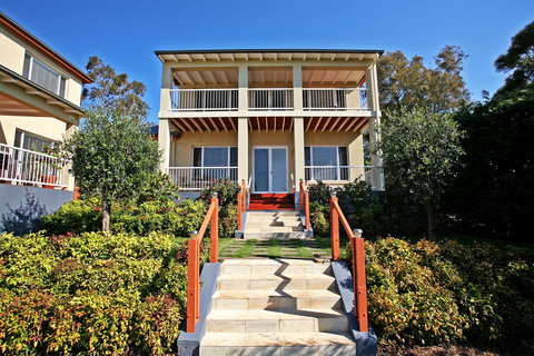 Waybourne- Vineyard And Winery - ACT Tourism 14