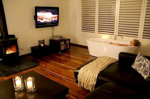 Chestnut Daylesford - ACT Tourism 5