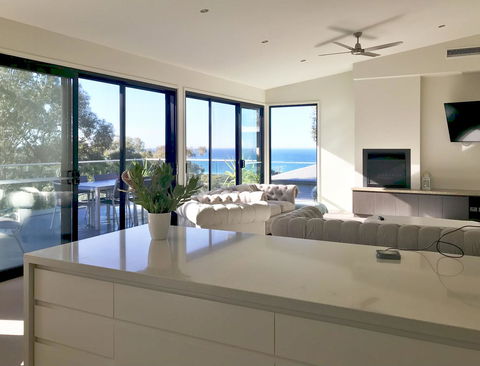 Lorne Sea View Terrace House - ACT Tourism 3