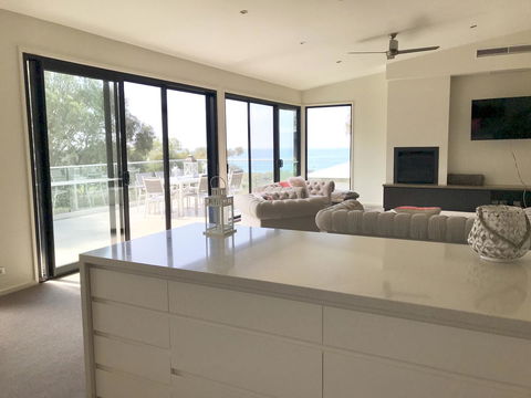 Lorne Sea View Terrace House - ACT Tourism 25