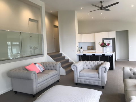 Lorne Sea View Terrace House - ACT Tourism 0