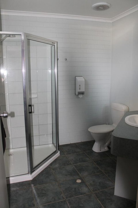 Rochester Motel - ACT Tourism 17