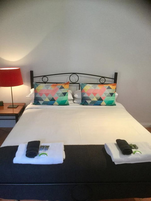 At The Beach Apartments - ACT Tourism 11