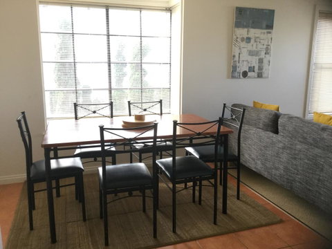 At The Beach Apartments - ACT Tourism 6