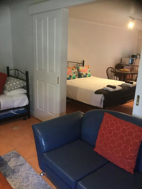 At The Beach Apartments - ACT Tourism 14