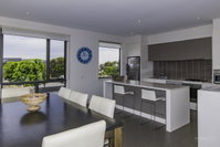 1 Pebble Place