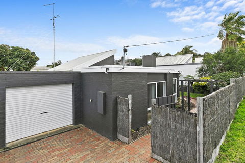 Mysa Anglesea Sleeps 7 WiFi SmartTV Cafes Shops - ACT Tourism 14
