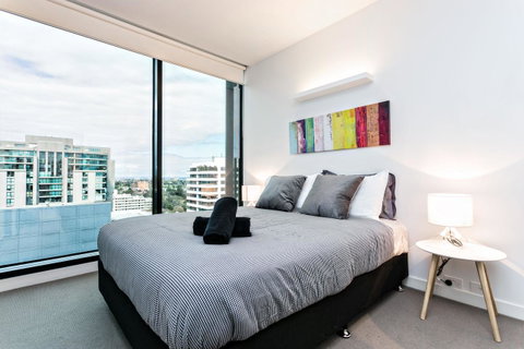Complete Host Leopold Apartments - ACT Tourism 21