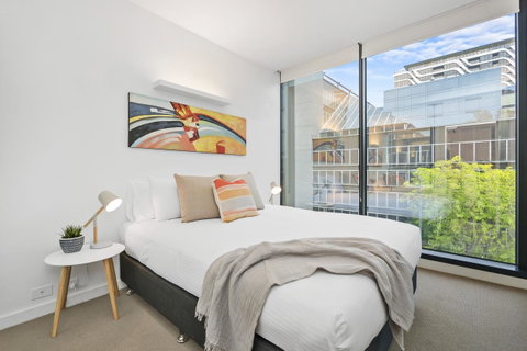 Complete Host Leopold Apartments - ACT Tourism 15