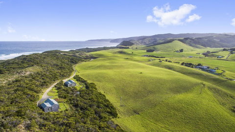 Johanna Seaside Cottages - ACT Tourism 0