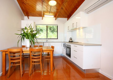 Johanna Seaside Cottages - ACT Tourism 26