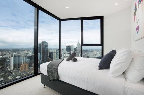 Complete Host CBD Lighthouse Apartments - ACT Tourism 10