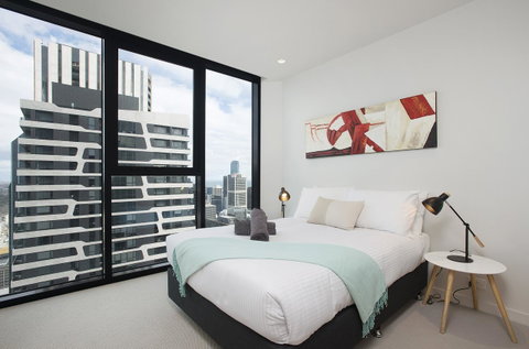 Complete Host CBD Lighthouse Apartments - ACT Tourism 14