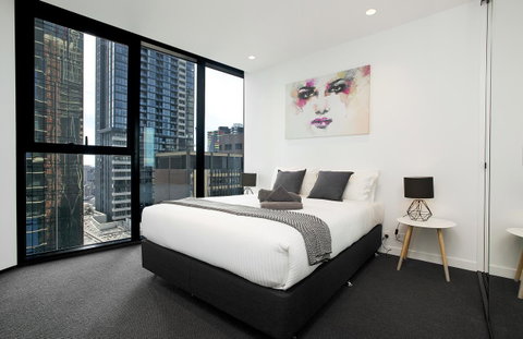 Complete Host CBD Lighthouse Apartments - ACT Tourism 3