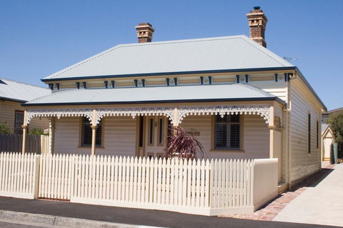 Sabina On Little Myers - ACT Tourism 6