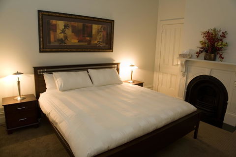 Sabina On Little Myers - ACT Tourism 0