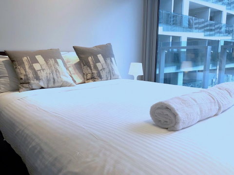 Pride Fawkner Apartments - ACT Tourism 12